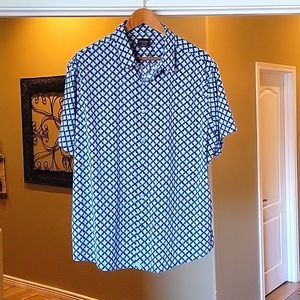 Untuckit XXL Mens button down shirt